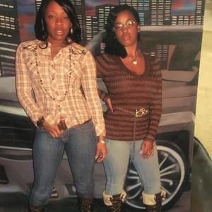 Meet your Posher, Desiree